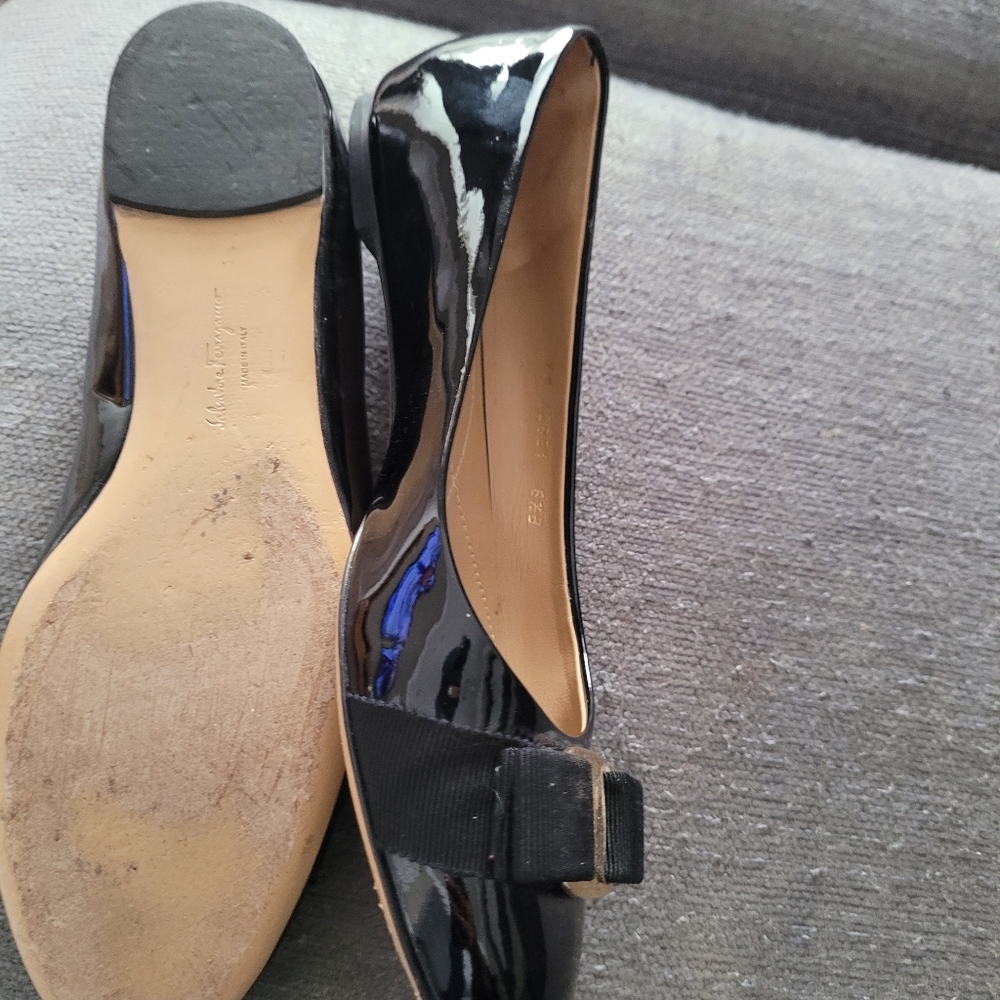 Ferragamo black flats - Picture 5 of 5